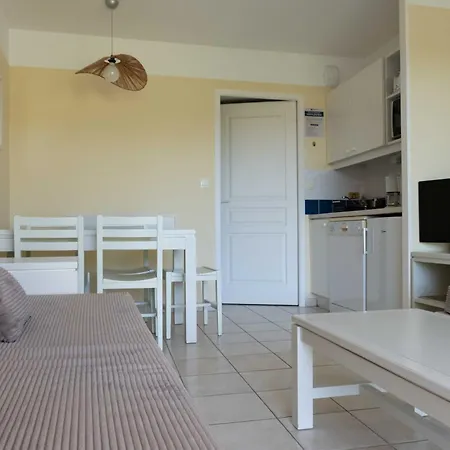 Appartement - Terrasse, Wifi Fibre & Piscine, A 200 M De La - D012 *